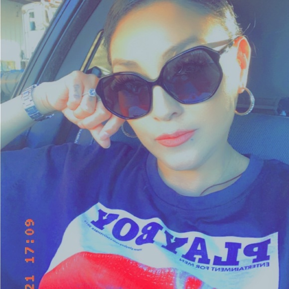 Meet your Posher, Alicia - Picture 1 of 1